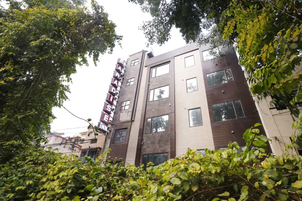 Hotel Paradise Inn - main photo