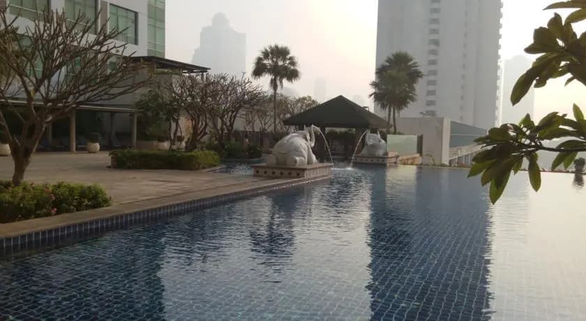 Baan Sathorn River and Pool view - photo 6