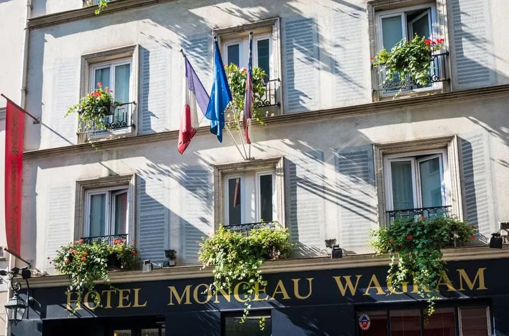 Hotel Monceau Wagram - photo 1