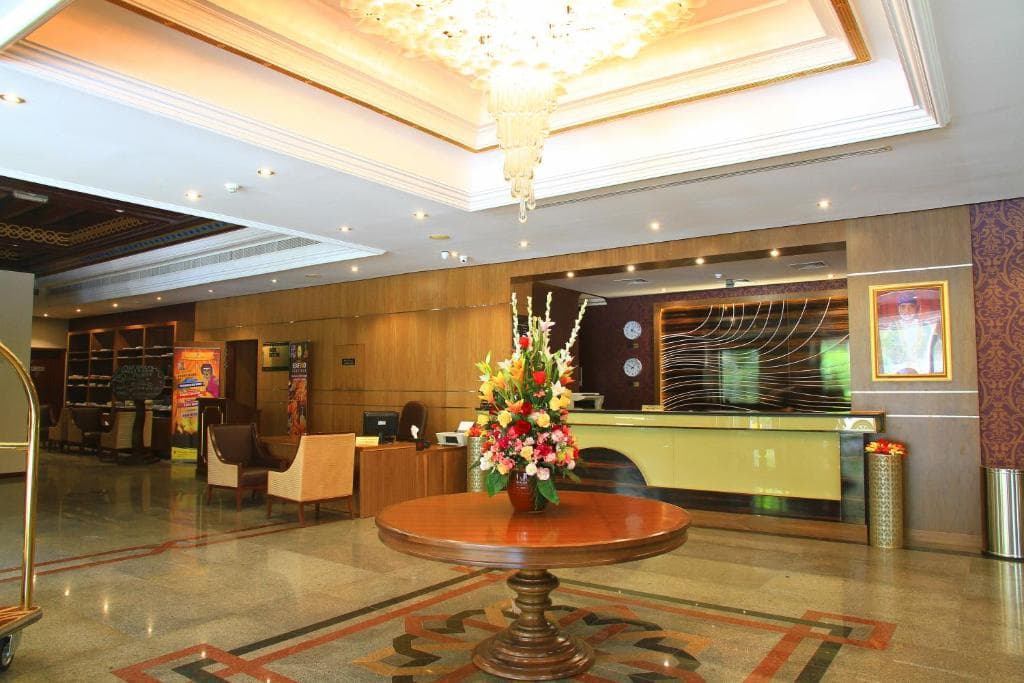Ramee Guestline Hotel Qurum - photo 2