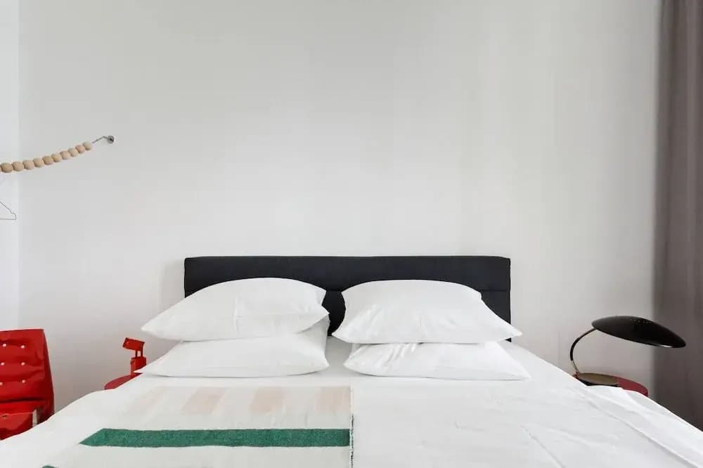 Central Mitte Design Apartment - photo 3