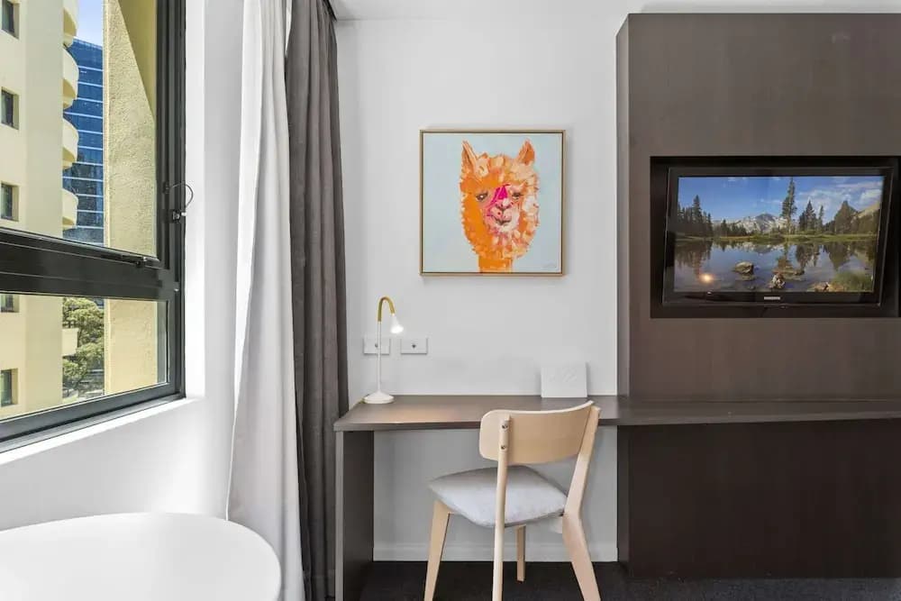 Bright Studio Stay in Central Parramatta - photo 5