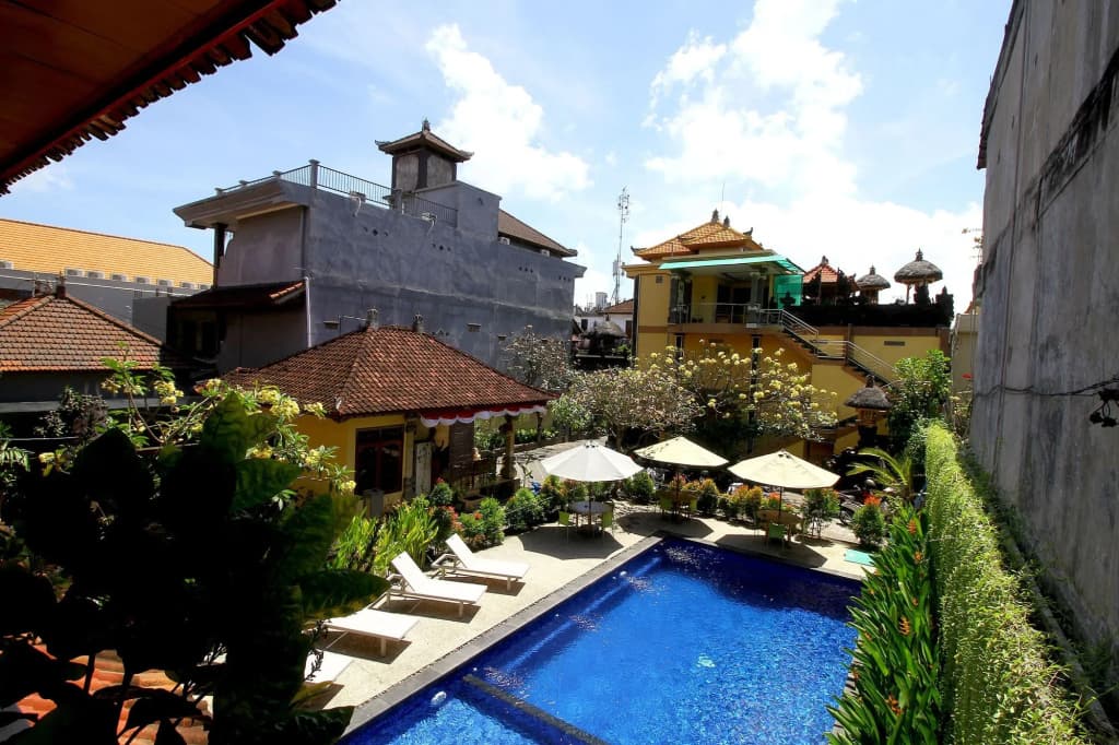 Dua Dara Inn Kuta - photo 9
