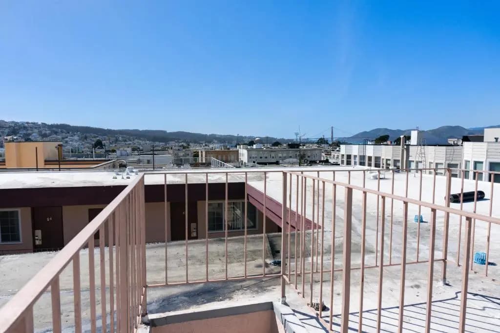 La Casa Inn - photo 13