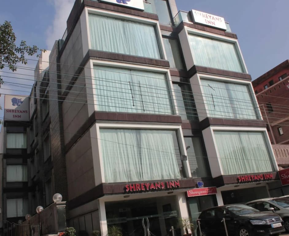 Shreyans Inn - photo 1