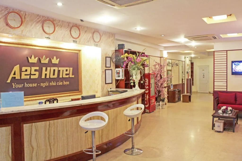 A25 Hotel - 46 Chau Long - photo 2