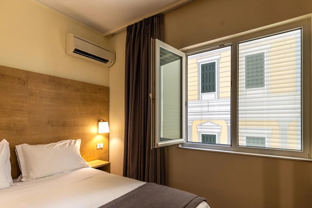 Polis Grand Hotel - photo 4