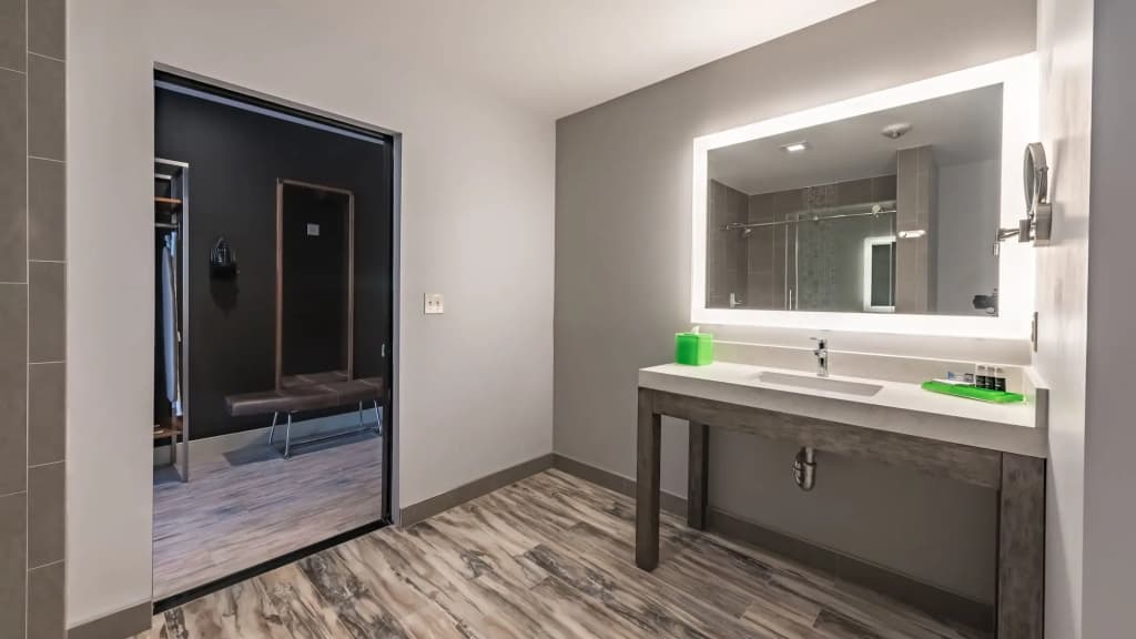 Lexen Hotel North Hollywood - photo 17