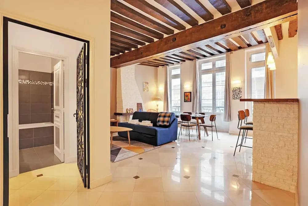 Charming Apartment - 2br/6p - Monnaie - photo 8