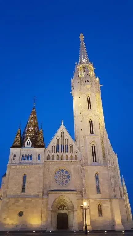 Budapest Minimal Style - You will love it! - main photo