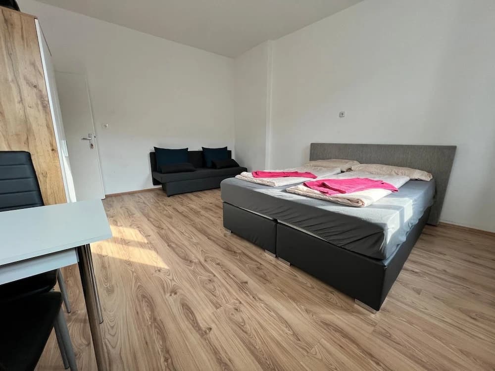 Welcoming 4BR shared Apt.-best location - photo 25