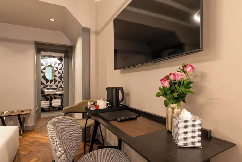 Loly Boutique Hotel - photo 5