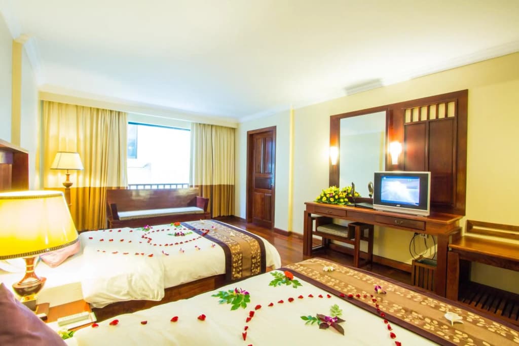 Royal Empire Hotel - photo 39