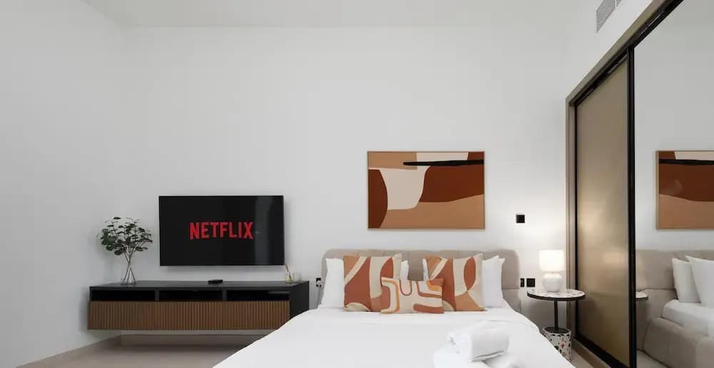 LUX The Modern Binghatti Canal Suite 2 - photo 2