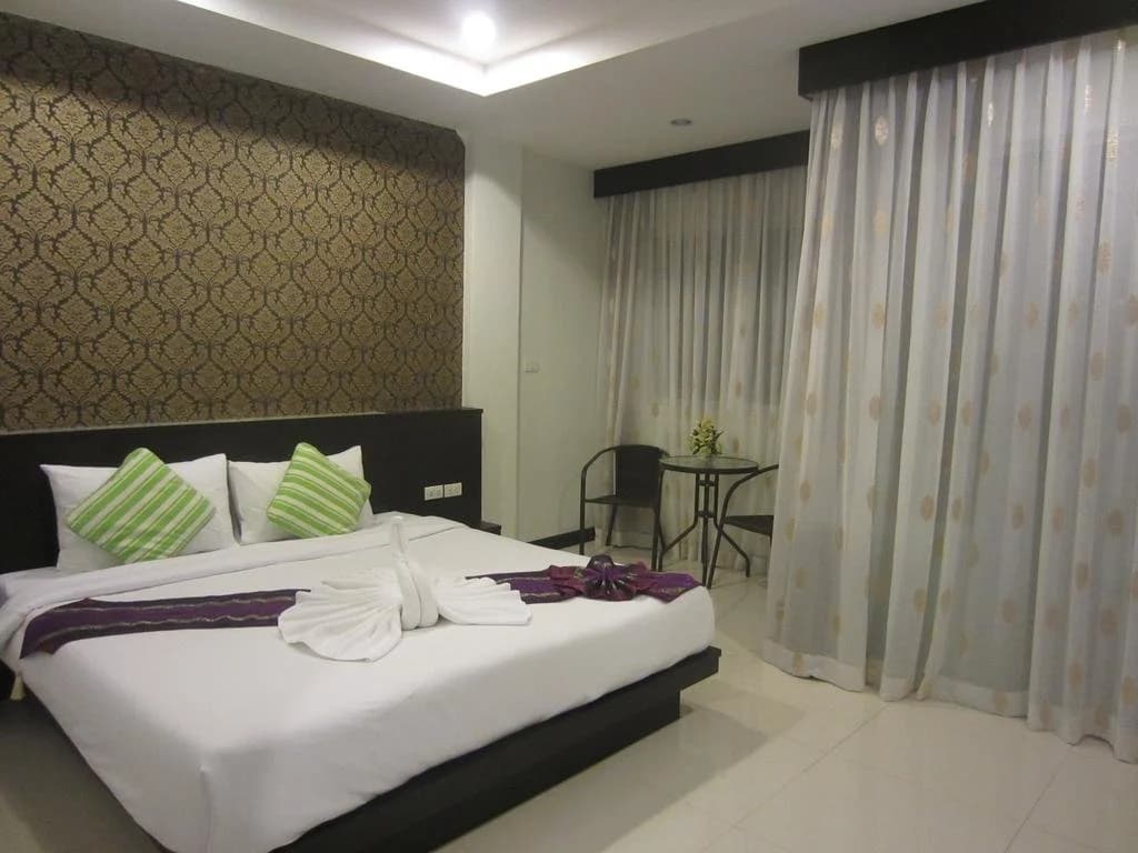 Ninas Hotel - photo 2