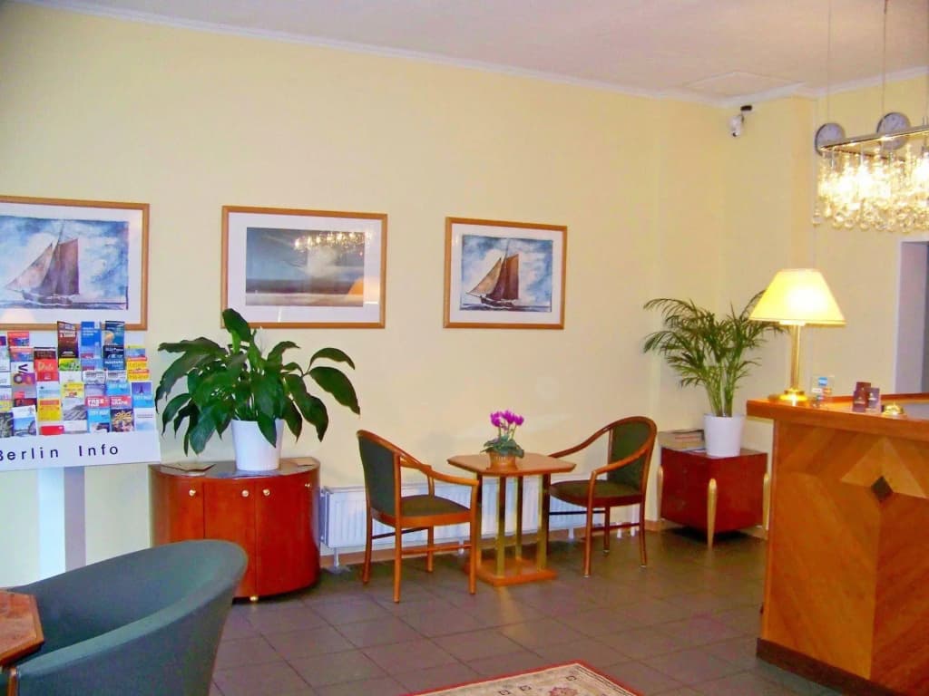 Hotel Amadeus Central - photo 11