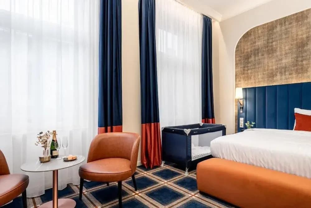 Basiliq Hotel - photo 3