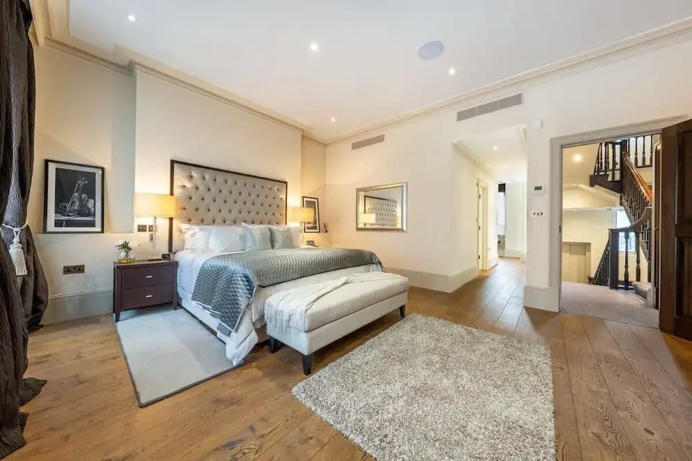 Mayfair Mansions - photo 4