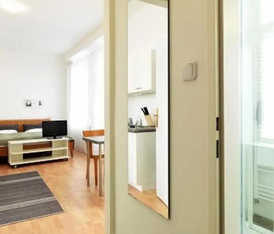 Kaiser Apartments - photo 4