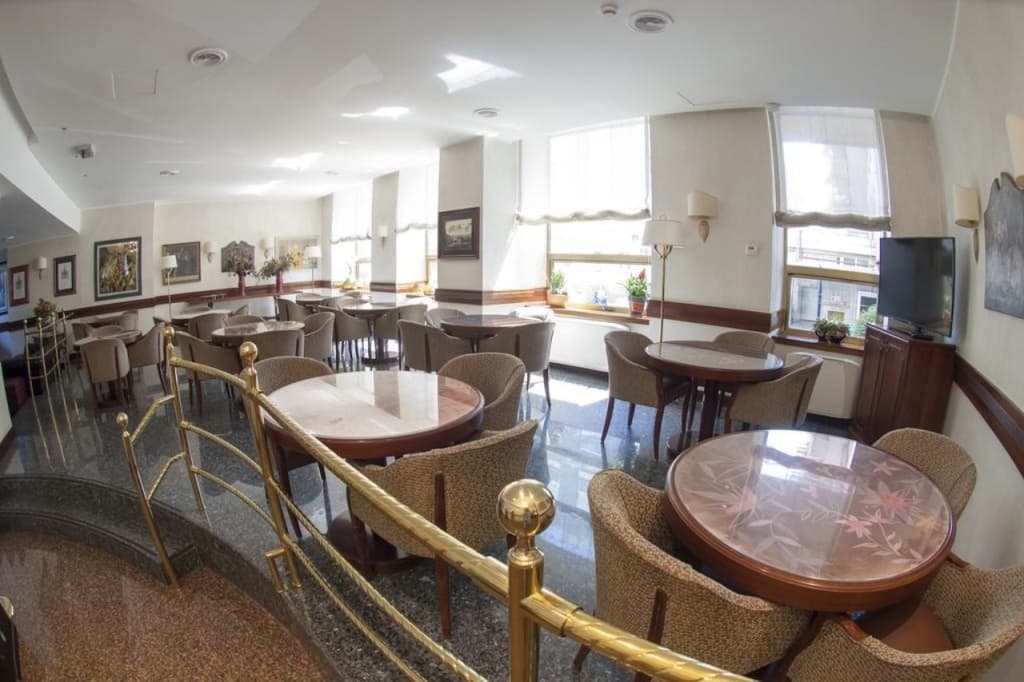 Hotel Bristol - photo 18