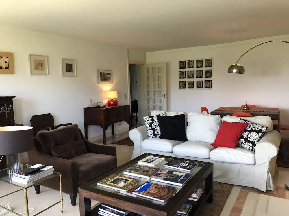 Lisbon Luxe Spacious Flat - photo 11