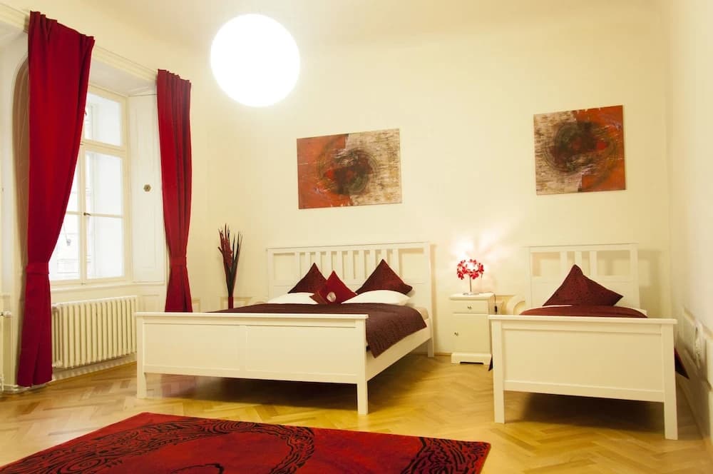 Cherry Charm Apartment - photo 6
