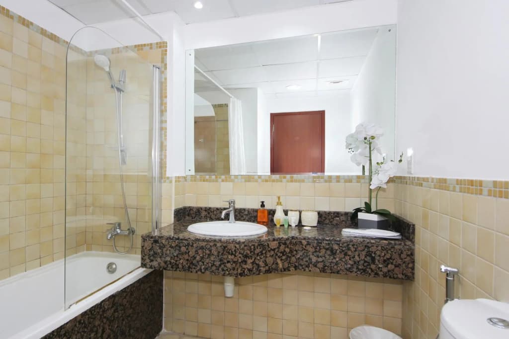 Spacious Two Bedroom in Sadaf 7 - JBR - photo 17