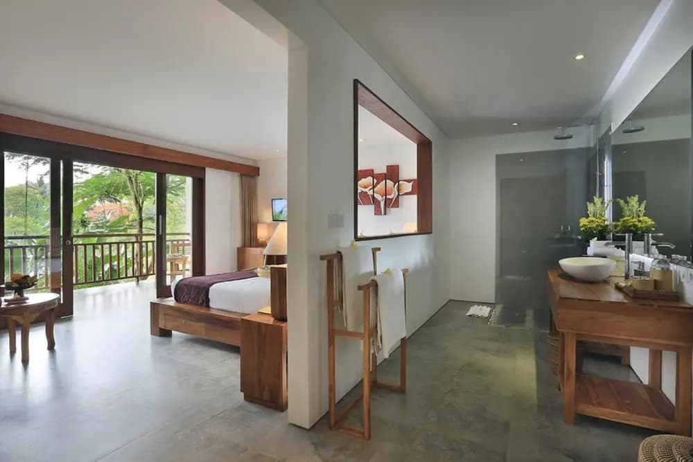 The Pandora Hotel - photo 19