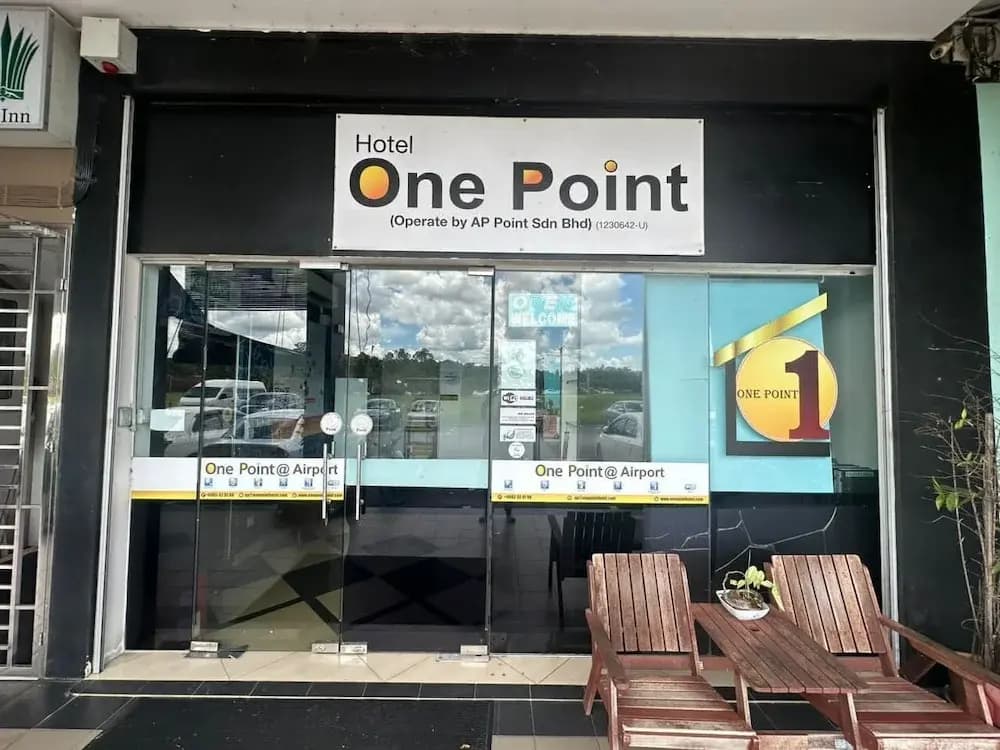 One Point Hotel Airport Kuching - photo 1