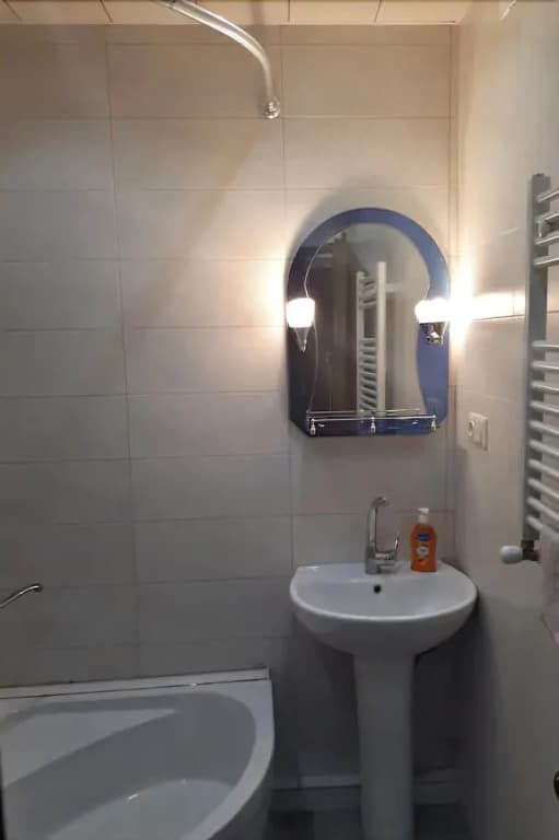 Avlabari City View Apartment - photo 9
