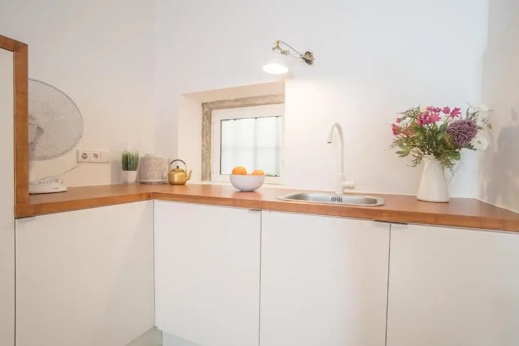 Rose Apartments - photo 14