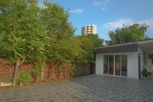 Corner house - photo 6
