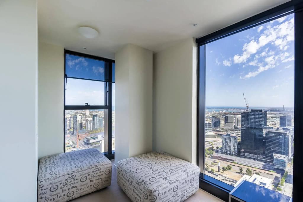 StayIcon Serviced Apartment On Collins - photo 3