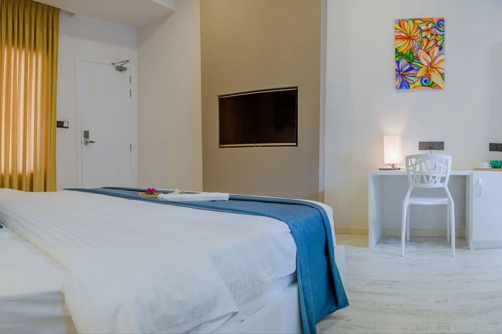 Velana Beach Hotel Maldives - photo 8