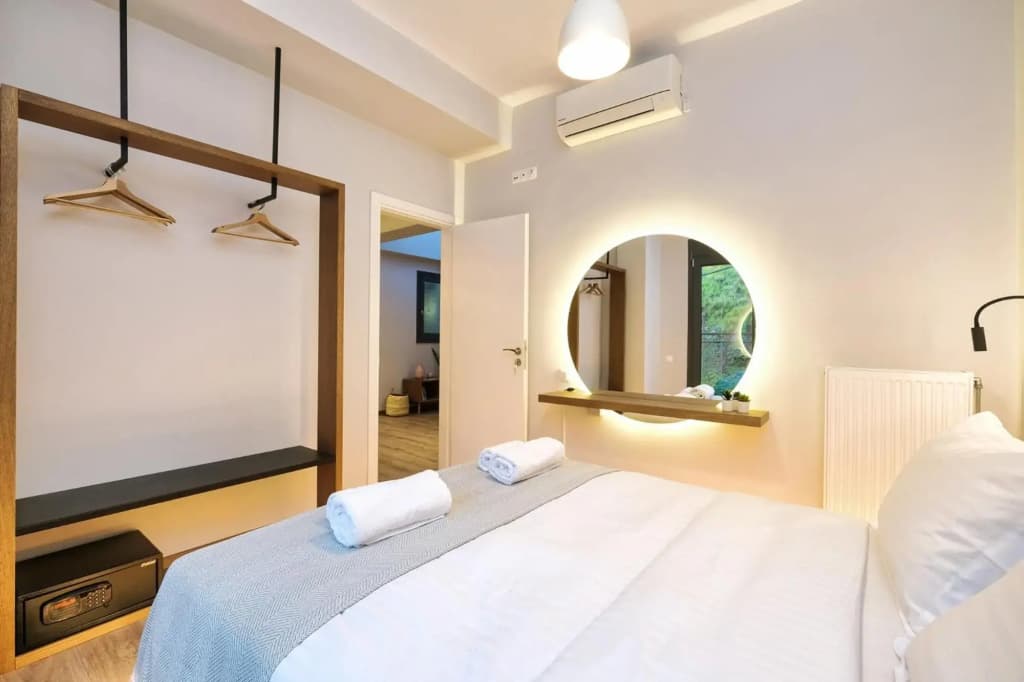 Strefi Hill Suites - photo 44