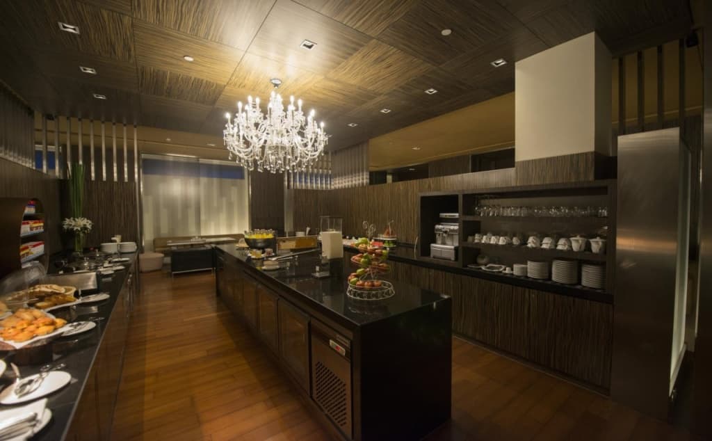 Pathumwan Princess Hotel - photo 11