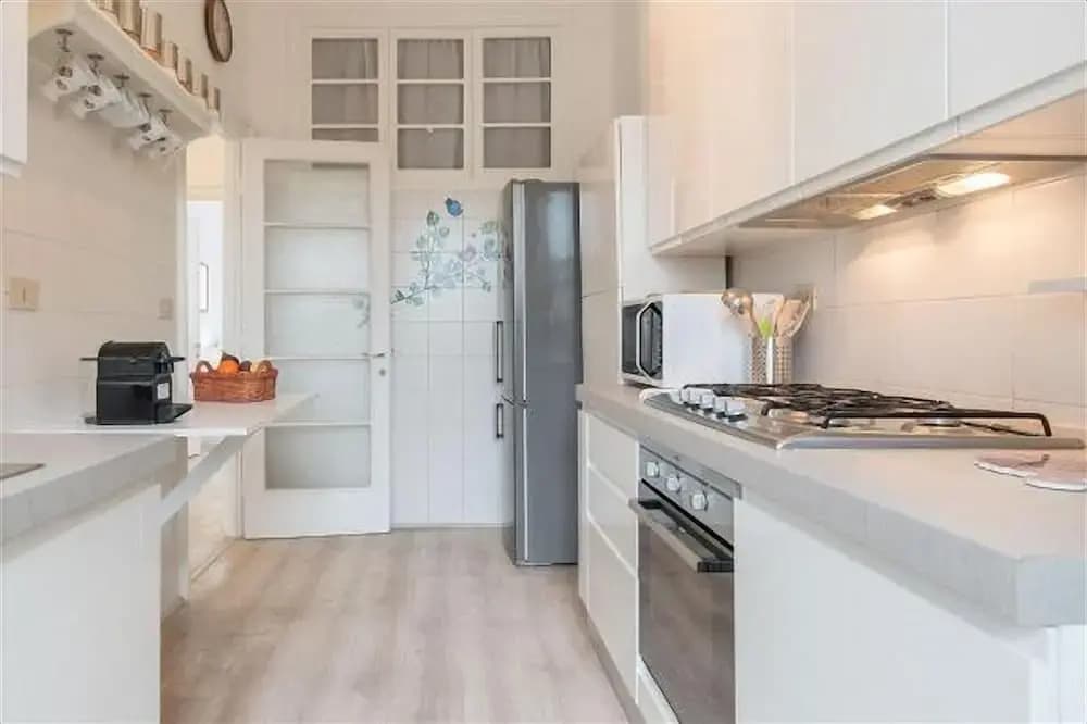 San Pietro Roomy Flat - photo 15