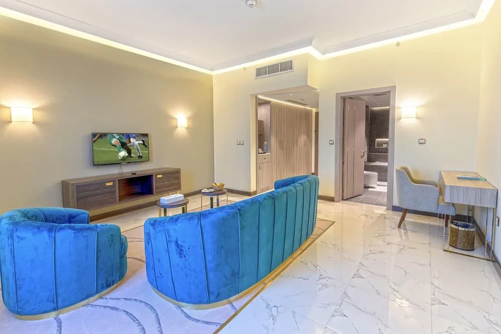 Green Park Hotel - photo 14