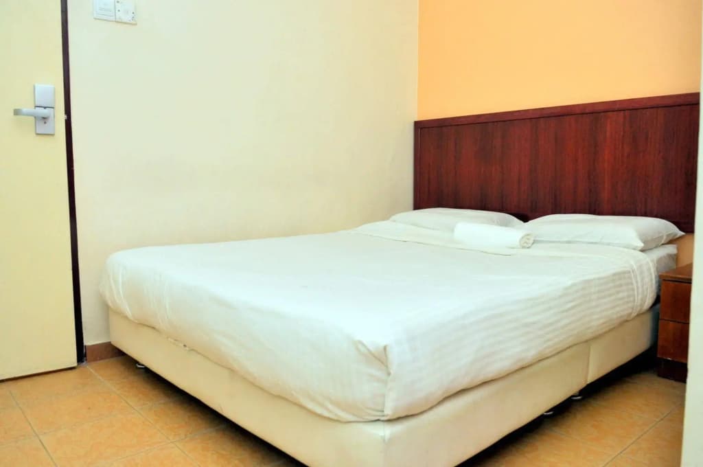 King's Hotel Kuantan - photo 2
