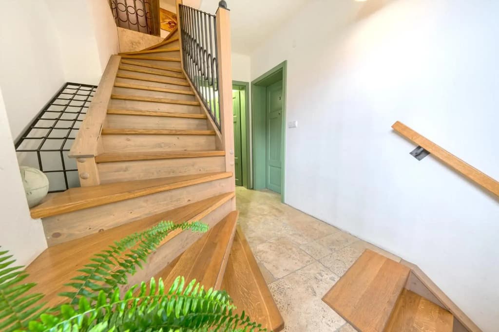 Nobles Apartments - photo 16