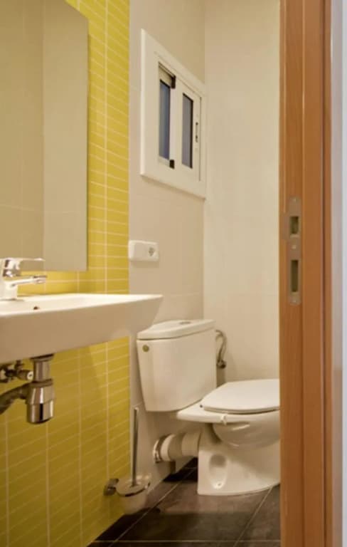 Hostal Nitzs Bcn - photo 11