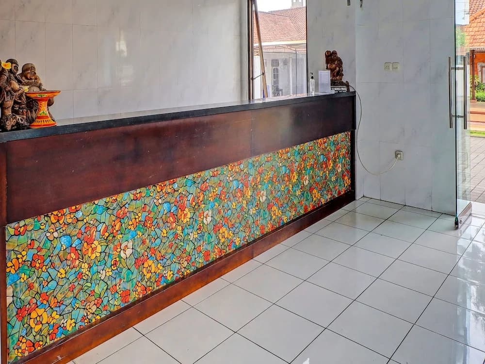 Hotel Nuansa Indah - photo 2