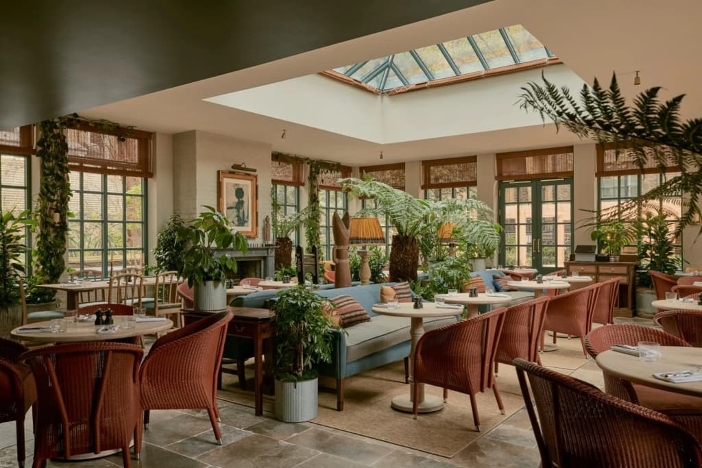Grange Blooms Hotel - photo 26