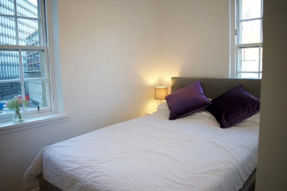 1 Bedroom Apartment With Castle Views in Glassmarket - photo 6