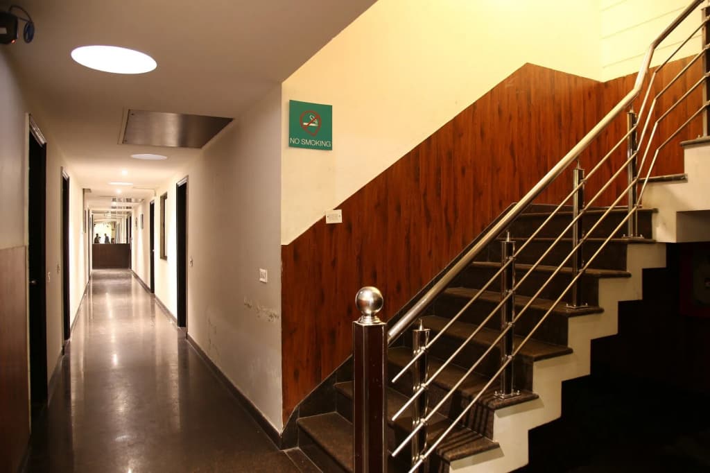 FabHotel Transit Delhi Airport - photo 12