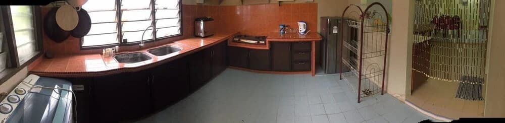 A'isy Rest House - photo 21