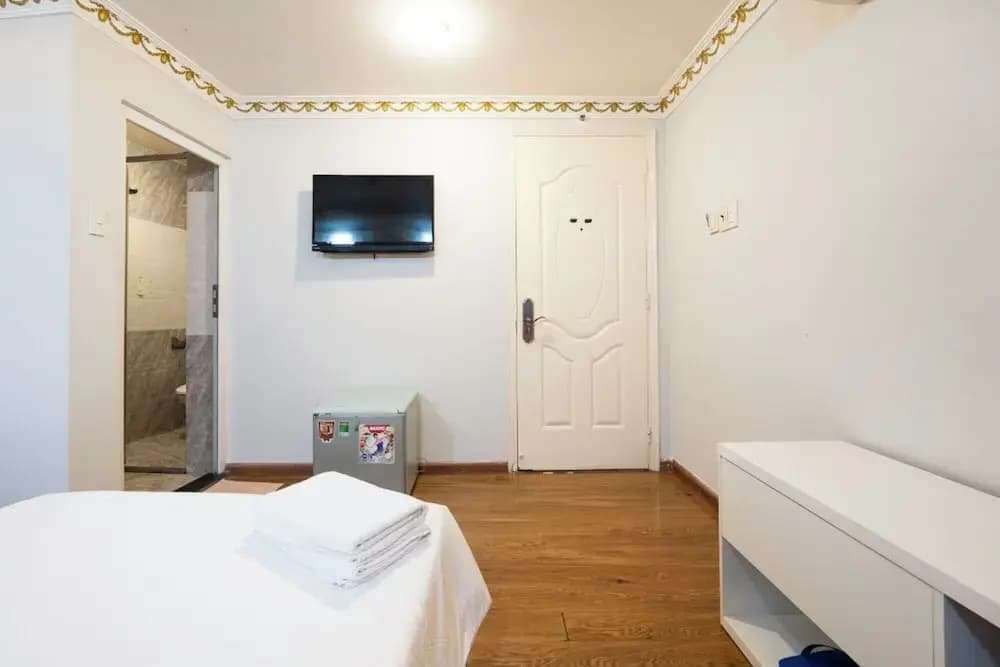 Crowne Bui Vien Hotel - photo 27