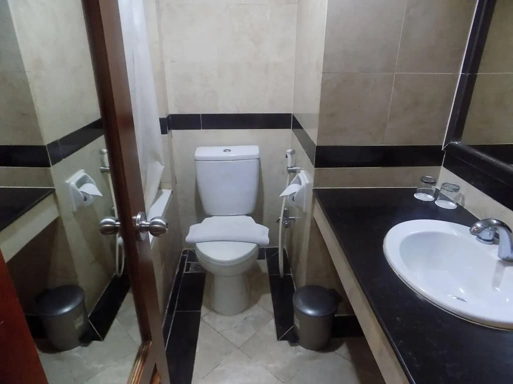 Mega Anggrek Hotel & Convention - photo 10