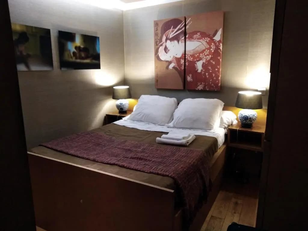 Paris Interiors Rentals - Le Marais Pompidou Center - photo 4