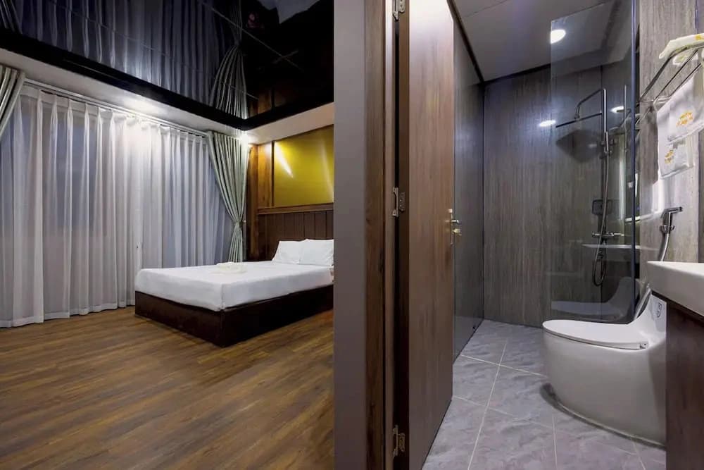 TH Luxury Hotel - photo 7